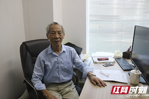 邹银生